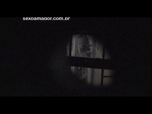 ❤️ Blondie é gravada en segredo por un voyeur do barrio escondido detrás de ladrillos ocos ️ Super porno en % gl.verhentai.ru % ❌️❤